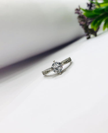 925 Round Stone Band Ring